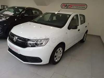 Usado Dacia Sandero Acces 73 HP (53 kW) 2020 Branco Sedan