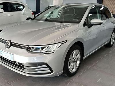 Usado VW Golf VIII Life 110 CV (80 kW) 2020 Gris Utilitario