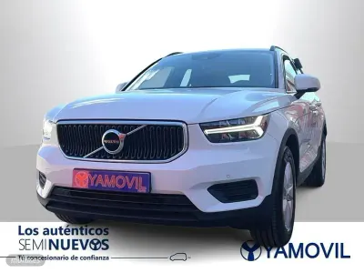 Usado Volvo XC40 Momentum 129 CV (94 kW) 2020 Blanco SUV
