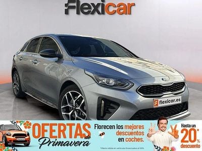 Usado Kia ProCeed GT-Line 136 CV (100 kW) 2020 Gris Familiar