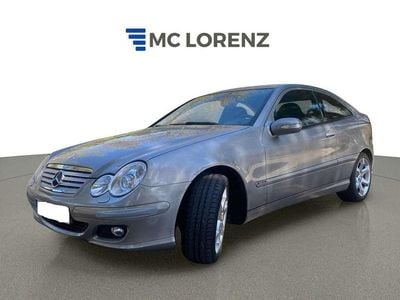 Usado Mercedes C220 150 CV (110 kW) 2007 Beige Berlina