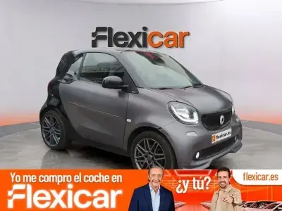 Usado Smart ForTwo Cabrio 90 CV (66 kW) 2019 Gris Descapotable