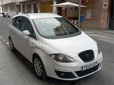 Usado Seat Altea XL Reference 125 CV (91 kW) 2010 Blanco Monovolumen