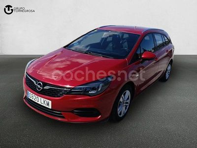 Usado Opel Astra Edition 105 CV (77 kW) 2020 Rojo Familiar
