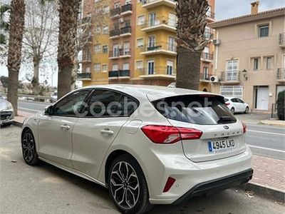 Usado Ford Focus ST-Line 120 CV (88 kW) 2020 Beige Berlina