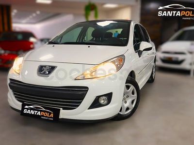 Usado Peugeot 207 Active 70 CV (51 kW) 2011 Blanco Berlina