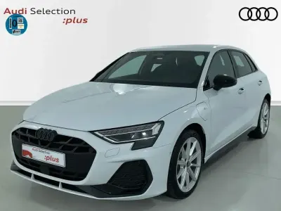 Nowe Audi A3 Ambiente 204 KM (150 kW) 2025 Biały Sedan/Limuzyna