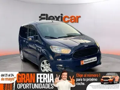 Usado Ford Tourneo Courier Ambiente 100 CV (73 kW) 2016 Azul Monovolumen