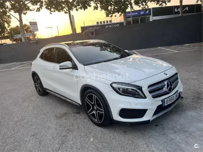 Usado Mercedes GLA200 AMG line 136 CV (100 kW) 2014 Blanco SUV