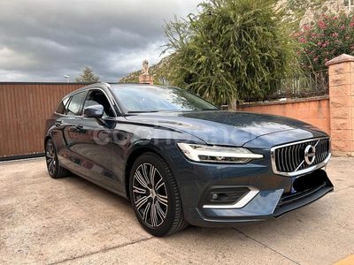 Usado Volvo V60 Inscription 150 CV (110 kW) 2019 Azul Familiar
