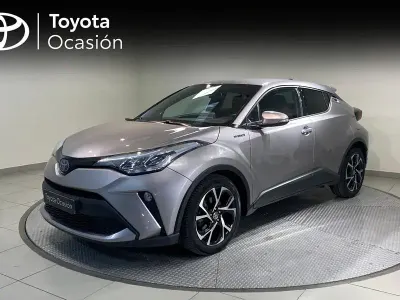 Usado Toyota C-HR Advance 184 CV (135 kW) 2021 Gris / plata SUV