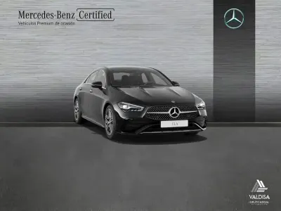 Usado Mercedes CLA200 AMG line 163 CV (119 kW) 2025 Negro cosmos Berlina