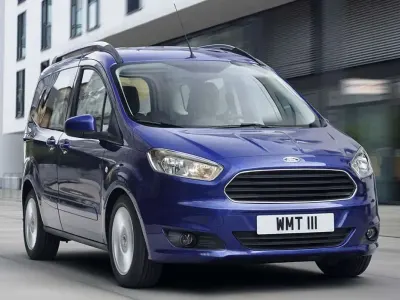 Nuevo Ford Tourneo Courier Active 125 CV (91 kW) 2026 Verde Monovolumen