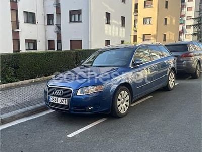 Usado Audi A4 140 CV (102 kW) 2006 Azul Familiar