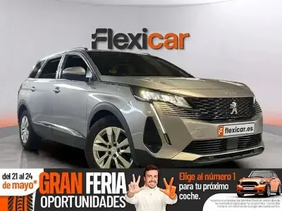 Używany Peugeot 5008 Style 130 KM (95 kW) 2021 Szary SUV