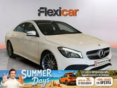 Usado Mercedes CLA180 122 CV (89 kW) 2018 Blanco Berlina