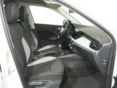 Usado Skoda Kamiq Selection 116 CV (85 kW) 2025 Blanco SUV