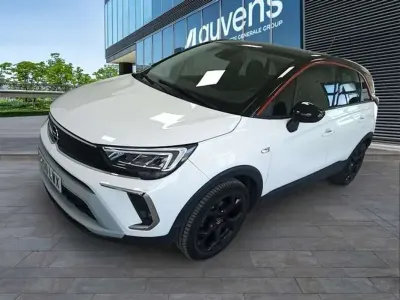 Usado Opel Crossland GS Line 110 CV (80 kW) 2022 Blanco SUV