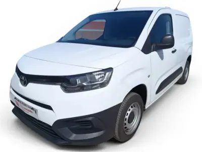 Usado Toyota Proace City City 102 CV (75 kW) 2024 Blanco Monovolumen