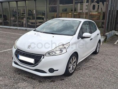 Usado Peugeot 208 Active 68 CV (50 kW) 2012 Blanco Utilitario