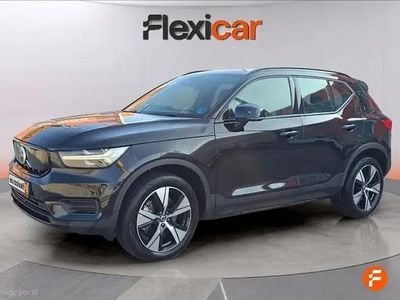 Begagnad Volvo XC40 Core 169 kW (231 HK) 2022 Svart SUV