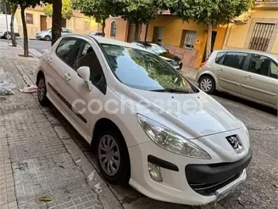 Usado Peugeot 308 90 CV (66 kW) 2008 Blanco Berlina