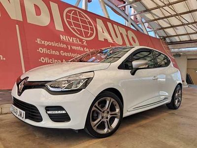 Usado Renault Clio IV Zen 120 CV (88 kW) 2016 Blanco Utilitario
