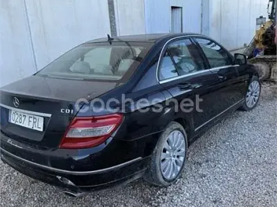 Usado Mercedes C320 Elegance 224 CV (164 kW) 2007 Negro Berlina