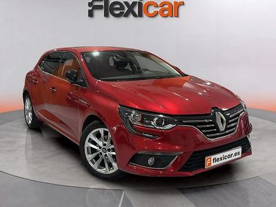 Usado Renault Mégane IV Bose Edition 132 CV (97 kW) 2018 Rojo Utilitario