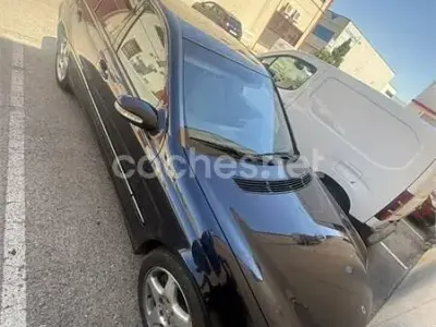 Usado Mercedes C270 Elegance 170 CV (125 kW) 2002 Gris / plata Berlina