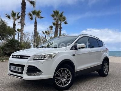 Usado Ford Kuga Trend 150 CV (110 kW) 2014 Blanco SUV