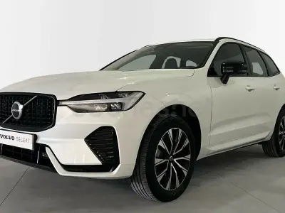 Usado Volvo XC60 Plus 197 CV (144 kW) 2024 Blanco SUV