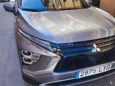 Usado Mitsubishi Eclipse Cross Motion 188 CV (138 kW) 2022 Beige SUV