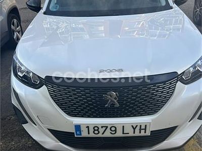Usado Peugeot 2008 Active 130 CV (95 kW) 2022 Blanco SUV