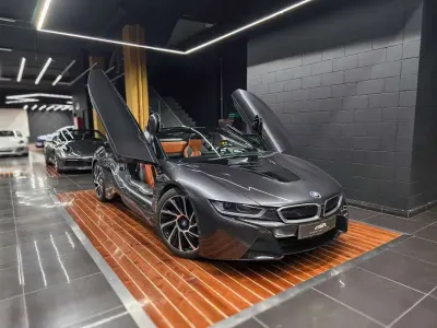 Usado BMW i8 Comfort Edition 374 CV (275 kW) 2020 Gris Descapotable