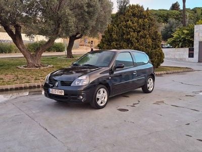 Usado Renault Clio II Authentique 75 CV (55 kW) 2007 Negro Berlina