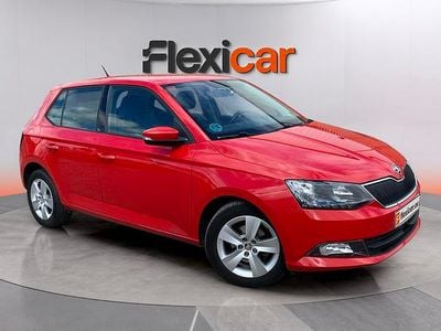 Usado Skoda Fabia Active 75 CV (55 kW) 2017 Rojo Berlina