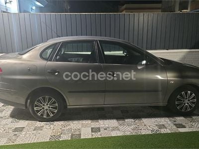 Gris / plata Usado 2003 Seat Cordoba Stella Berlina | 1800 € (Precio justo)