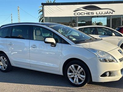 Używany Peugeot 5008 Allure 115 KM (84 kW) 2013 Biały Minivan