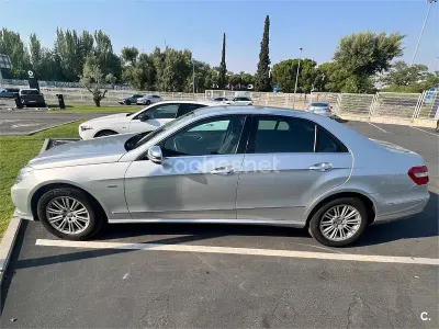 Usado Mercedes E220 Elegance 170 CV (125 kW) 2012 Blanco Berlina