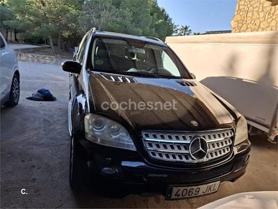 Usado Mercedes ML320 AMG Edition 1 224 CV (164 kW) 2008 Negro SUV