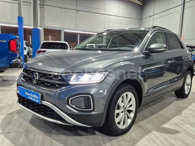 Usado VW T-Roc 115 CV (84 kW) 2022 Gris / plata SUV