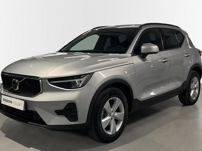 Usado Volvo XC40 129 CV (94 kW) 2023 Gris / plata SUV