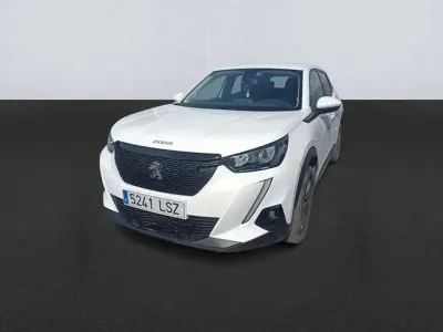 Usado Peugeot 2008 Active 110 CV (80 kW) 2021 Blanco SUV