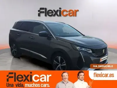 Usado Peugeot 5008 GT 130 CV (95 kW) 2021 Gris SUV