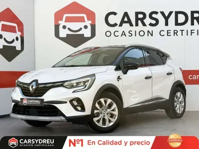Begagnad Renault Captur Zen 143 HK (105 kW) 2022 SUV