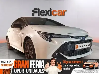 Begagnad Toyota Corolla Sport 180 HK (132 kW) 2019 Vit