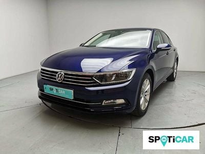 Usado VW Passat Advance 120 CV (88 kW) 2019 Azul Berlina
