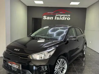 Usado Kia Rio GT-Line 100 CV (73 kW) 2023 Negro Berlina