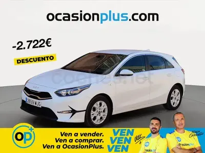 Usado Kia Ceed 136 CV (100 kW) 2023 Blanco Utilitario